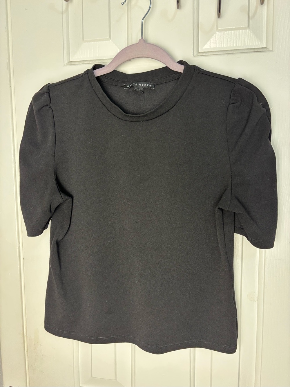 Black short puff-sleeve top Size Medium